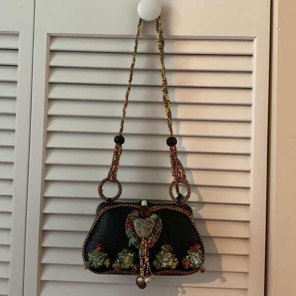 Mary Frances purse - Picture 3 of 4